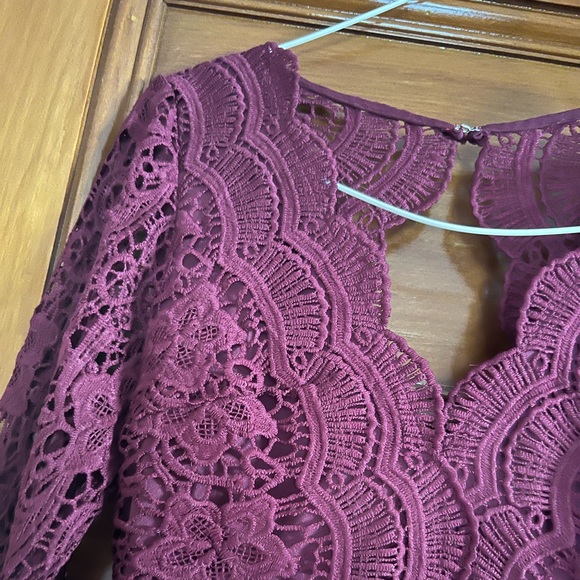 Lulu’s burgundy long sleeve lace maxi dress, size small, worn only once - Picture 4 of 6
